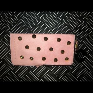 Quay Australia sunglasses holder